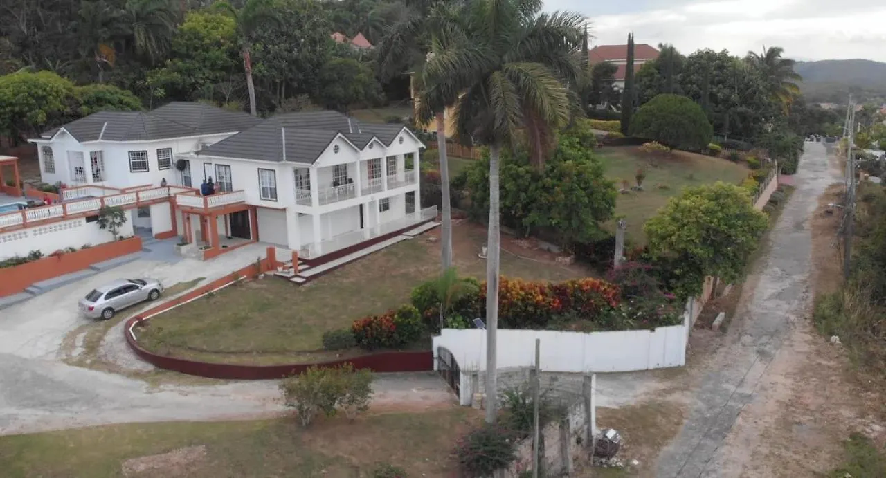 Villa Solstice Μοντέγκο Μπέυ
